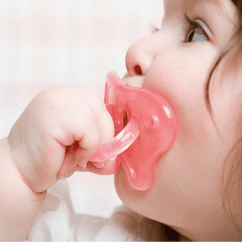 Natural Rubber Latex and Silicone Pacifiers for Your Baby’s Needs4