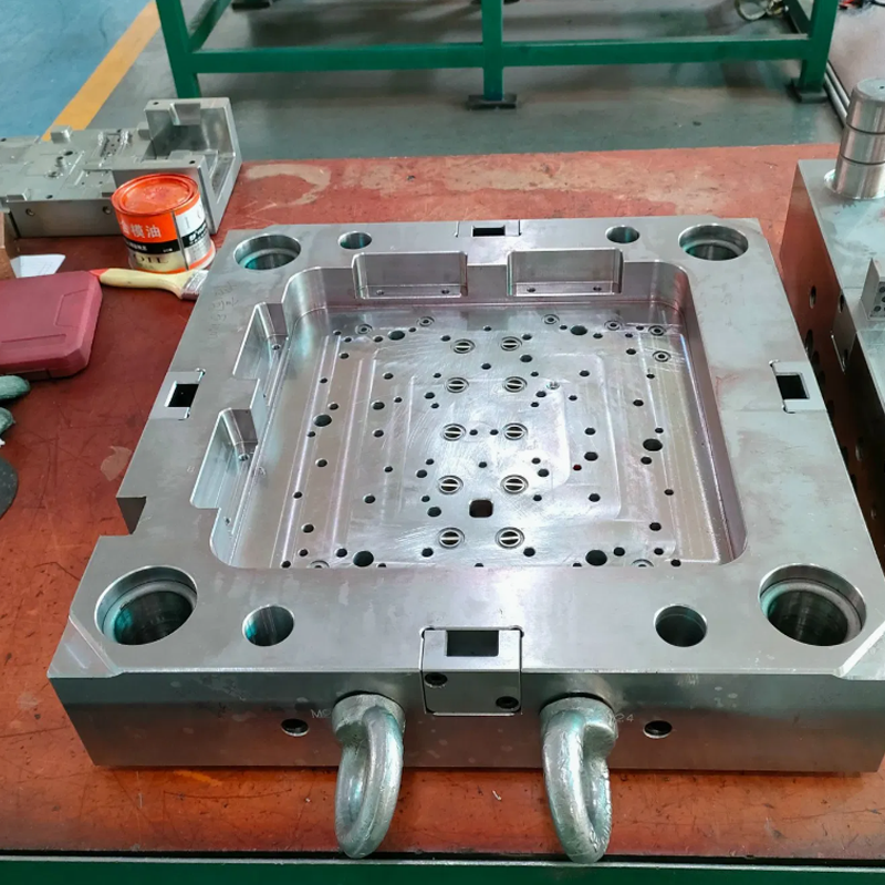 Plastics Injection Molding Tooling4